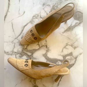 PARADE 100% Suede Fringe Slingback Shoe/Gold Taupe-Size 10